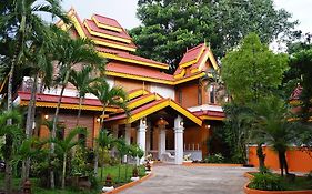 โรงแรมสิบล้านบุรี รีสอร์ท